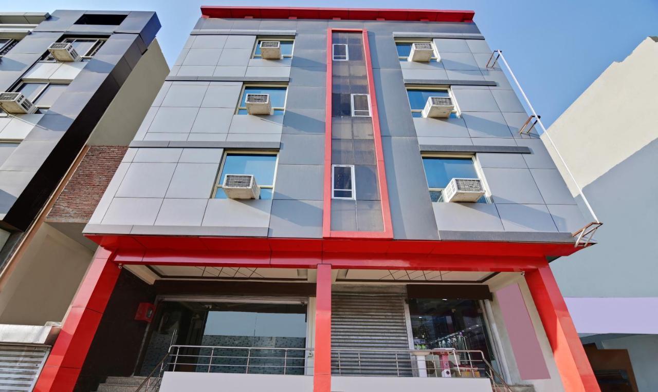 Treebo Resto- Near Lucknow Railway Station Ξενοδοχείο Εξωτερικό φωτογραφία